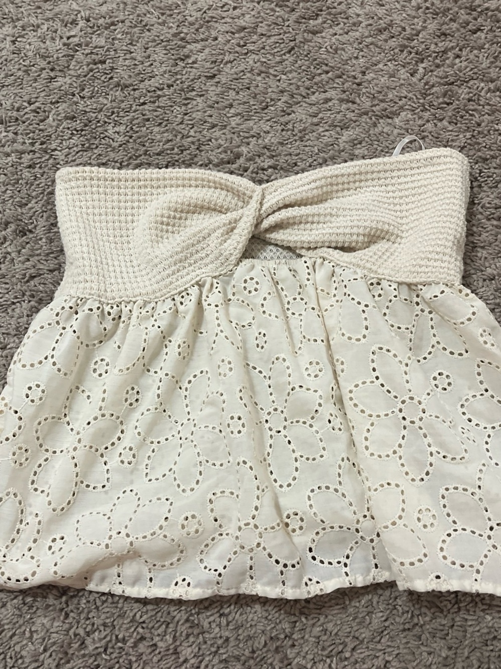 Strapless Cream Eyelet Knit Bust Twist Top